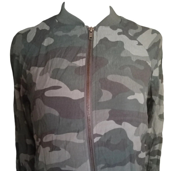 BB Dakota Can't See Me Camo Bomber Jacket Size Small - Picture 4 of 7